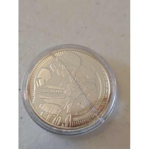 Commemorative coin with detailed engraving