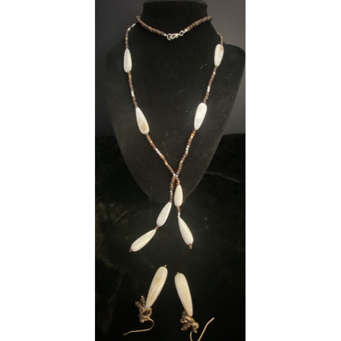 J. Jill Tiger Eye Beads and Polished Shell Necklace and Earrings - Image 3