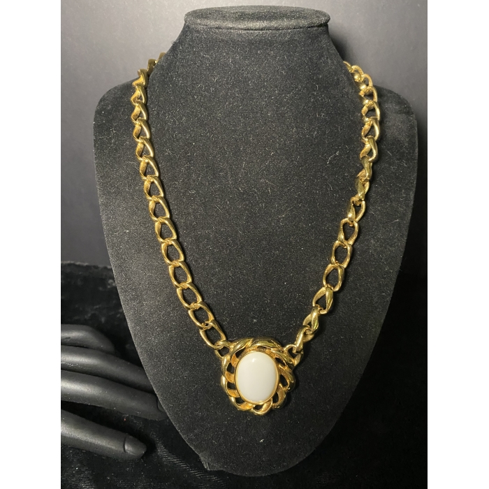 Monet Gold Tone Necklace, Bracelet, and Earrings - Image 5