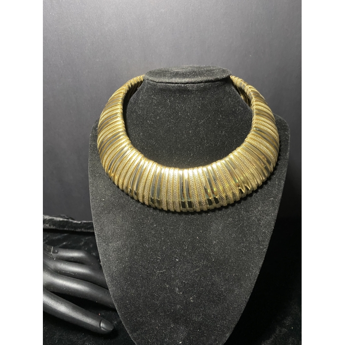 Retro Gold Tone Cleopatra Choker And Wrist Cuff Bracelet - Image 4