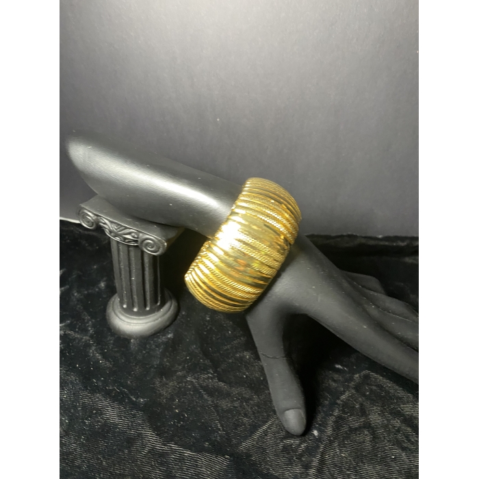 Retro Gold Tone Cleopatra Choker And Wrist Cuff Bracelet - Image 7