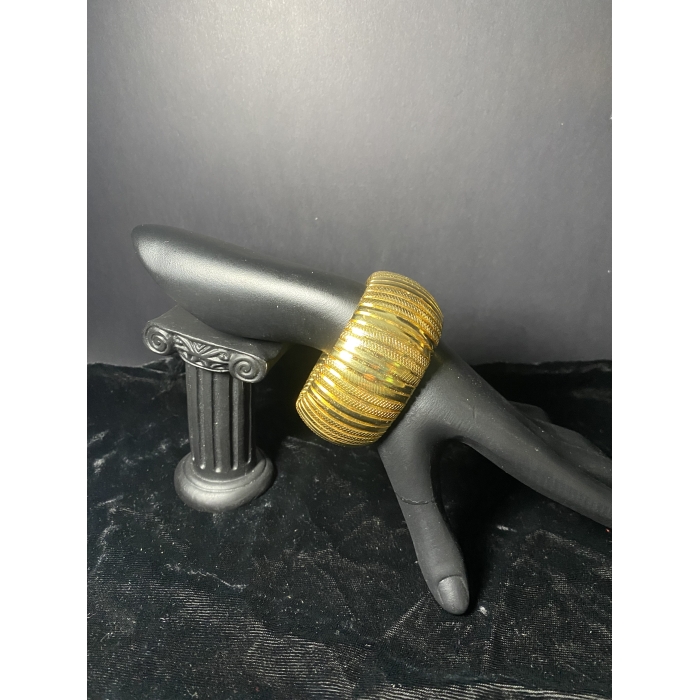 Retro Gold Tone Cleopatra Choker And Wrist Cuff Bracelet - Image 8