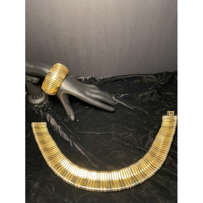 Retro Gold Tone Cleopatra Choker And Wrist Cuff Bracelet - Image 11