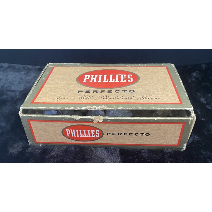 Box Filled with Herkimer Diamonds For Sale- Excavated by hand in the 1960's - Image 2