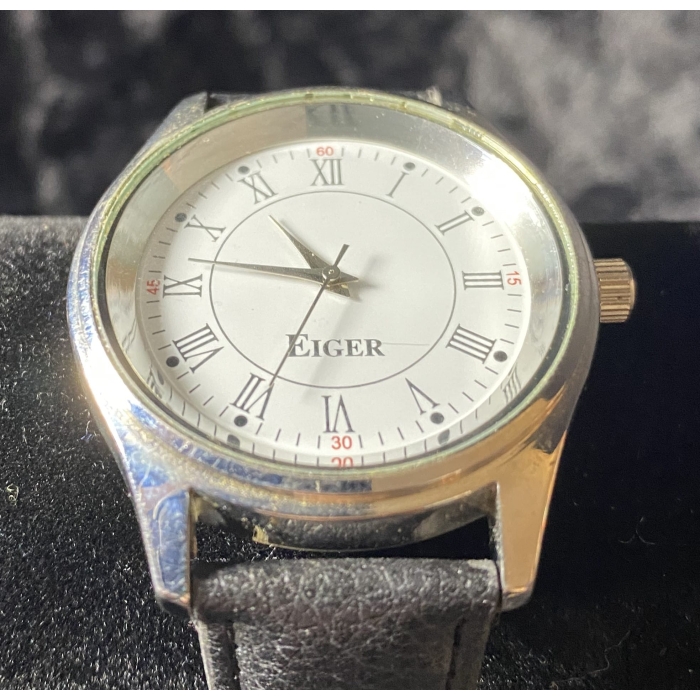 Eiger Hand-Made Analog Watch