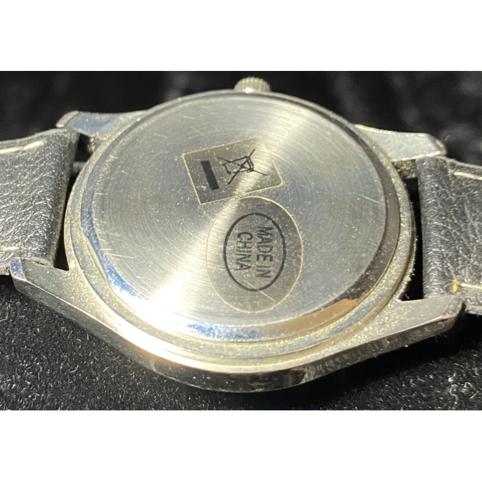 Eiger Hand-Made Analog Watch - Image 6