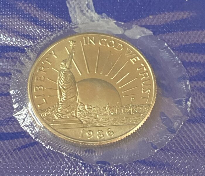 1986 Liberty gold coin with Statue of Liberty