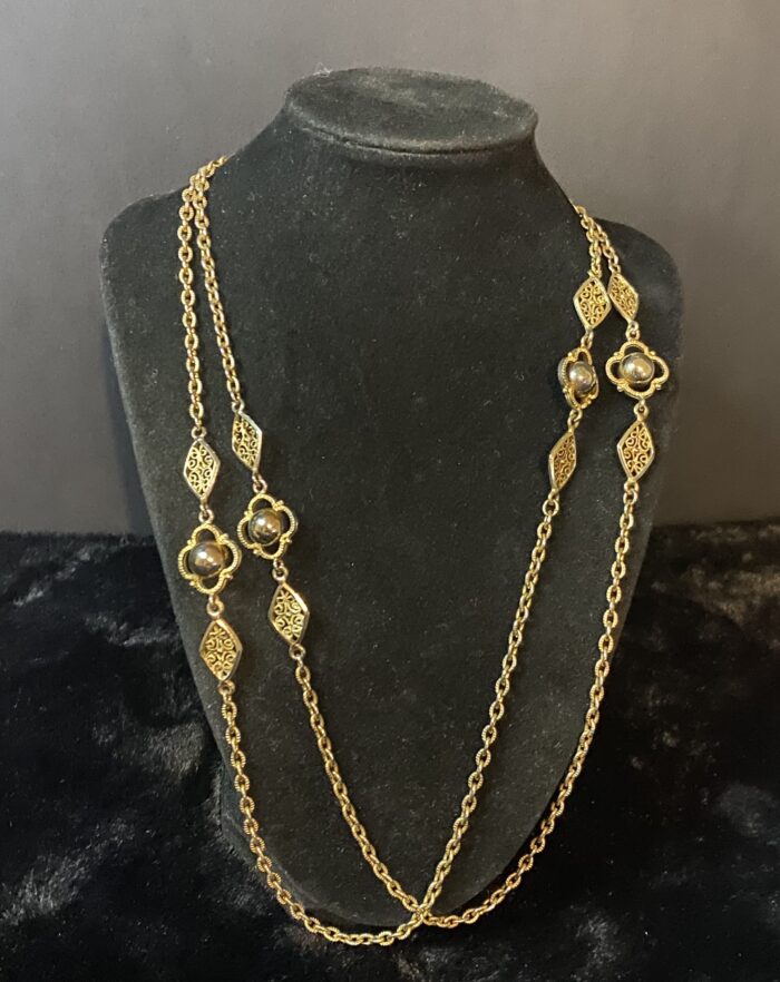 vintage 25 inch gold tone necklace