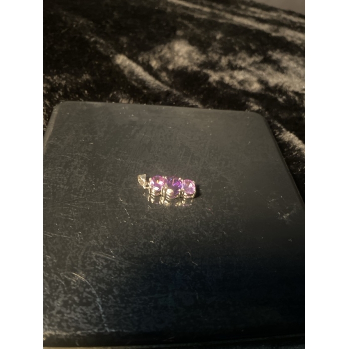 oval faceted purpleviolet amethyst pendant set in 18kgp, featuring a 3 natural and authentic gemstones